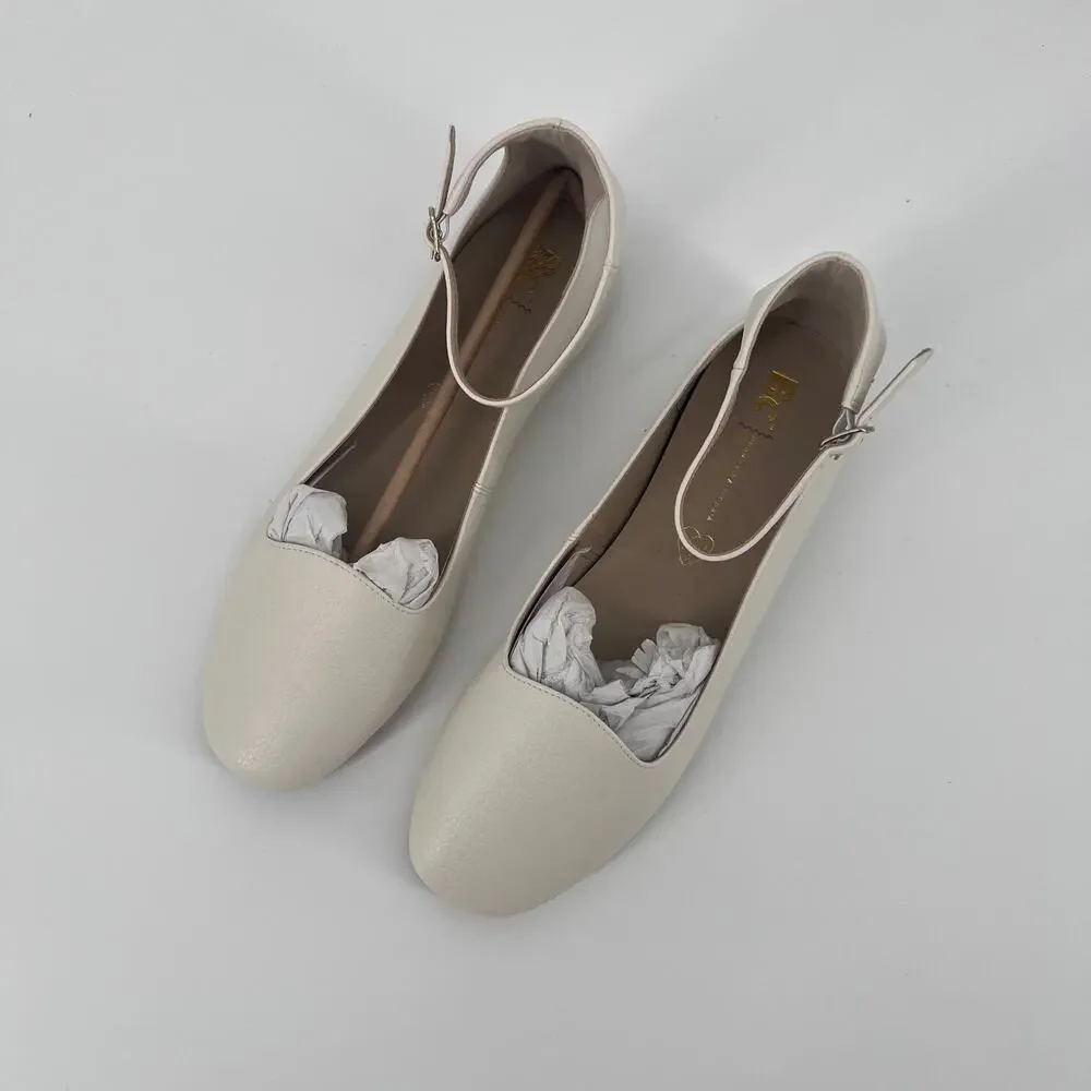 BC Footwear Mary Jane Flat - Sz 9